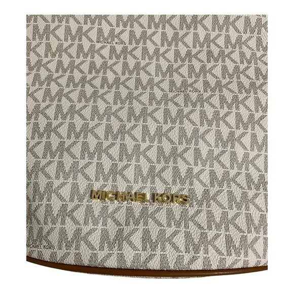 Michael Kors Brooke Medium Logo Bucket Bag Brand NEW In Original Bag - Picture 2 of 9